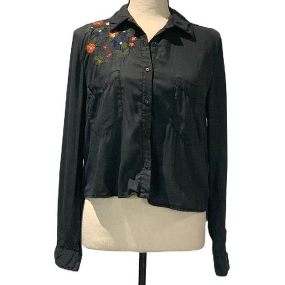 Zara Tops - Zara Basic Floral Embroidered Black Button Up Shirt Women's Size Medium